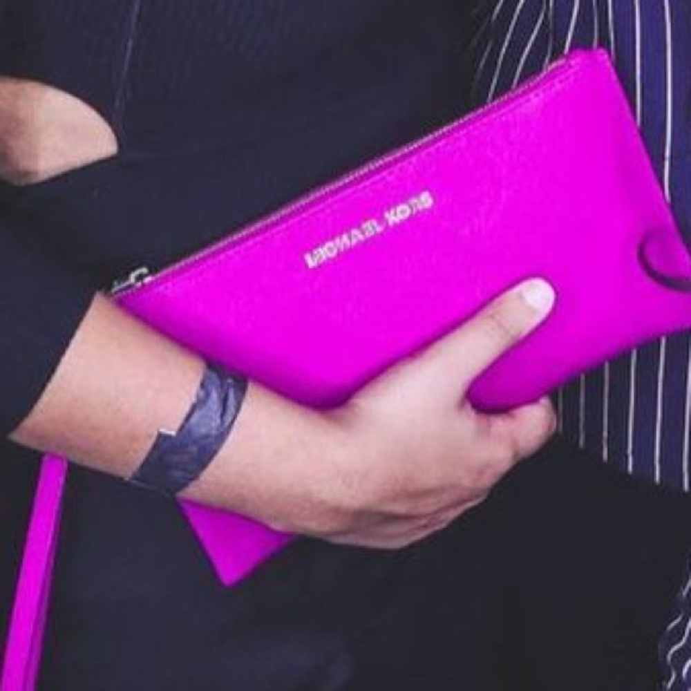 Michael Kors Wallet Bag